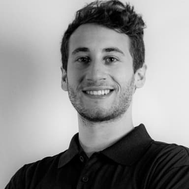 Elliott Saruski headshot